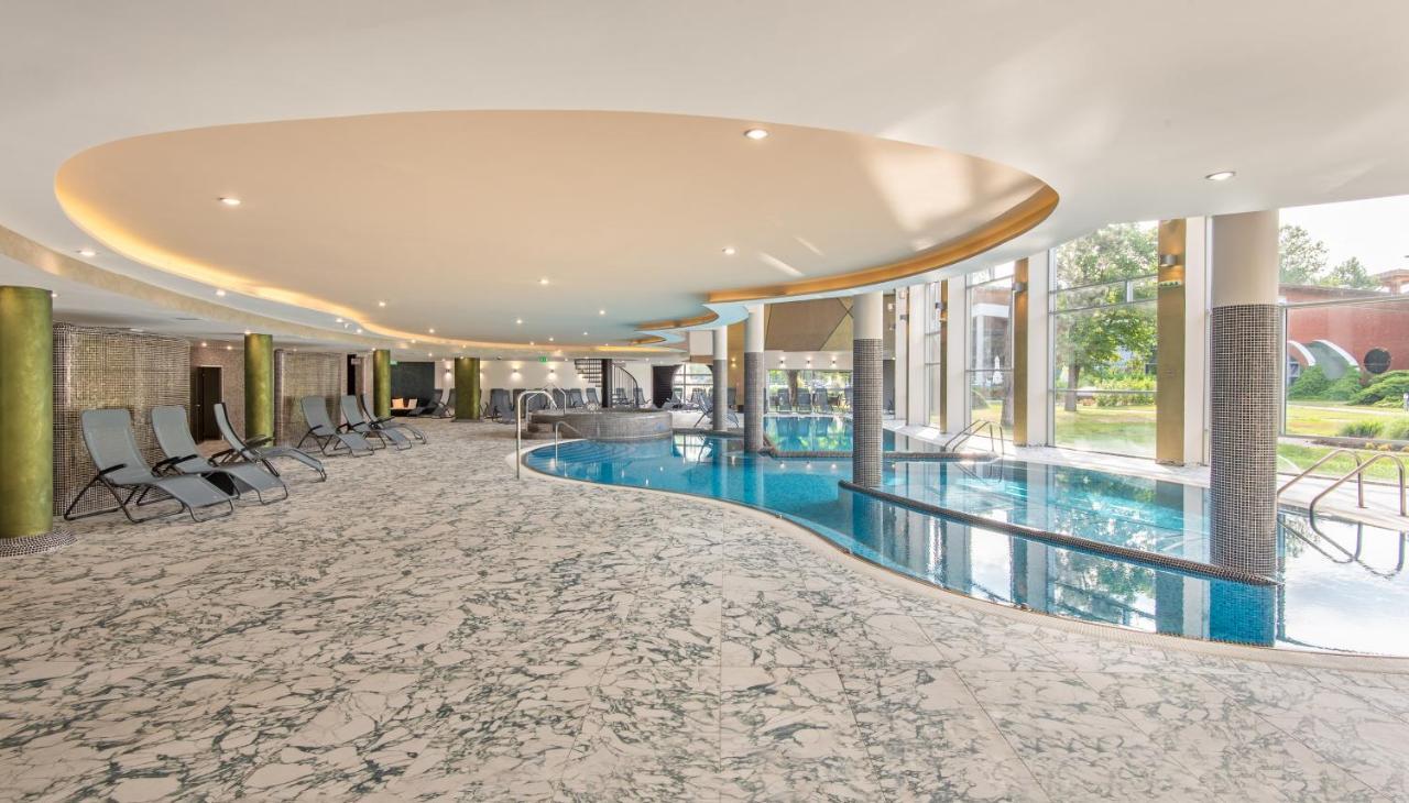 Hotel Azur Premium Siófok Eksteriør billede