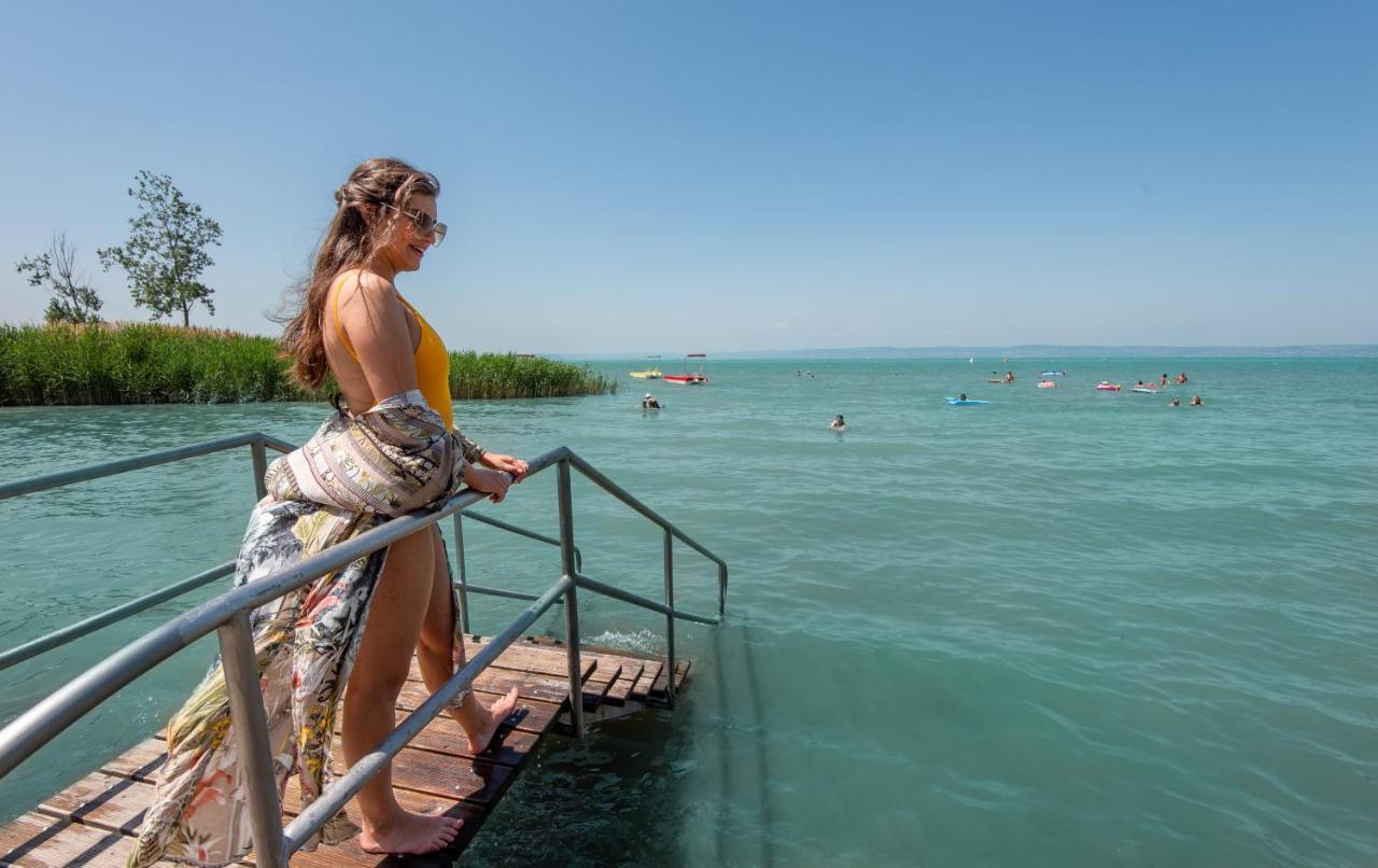 Hotel Azur Premium Siófok Eksteriør billede