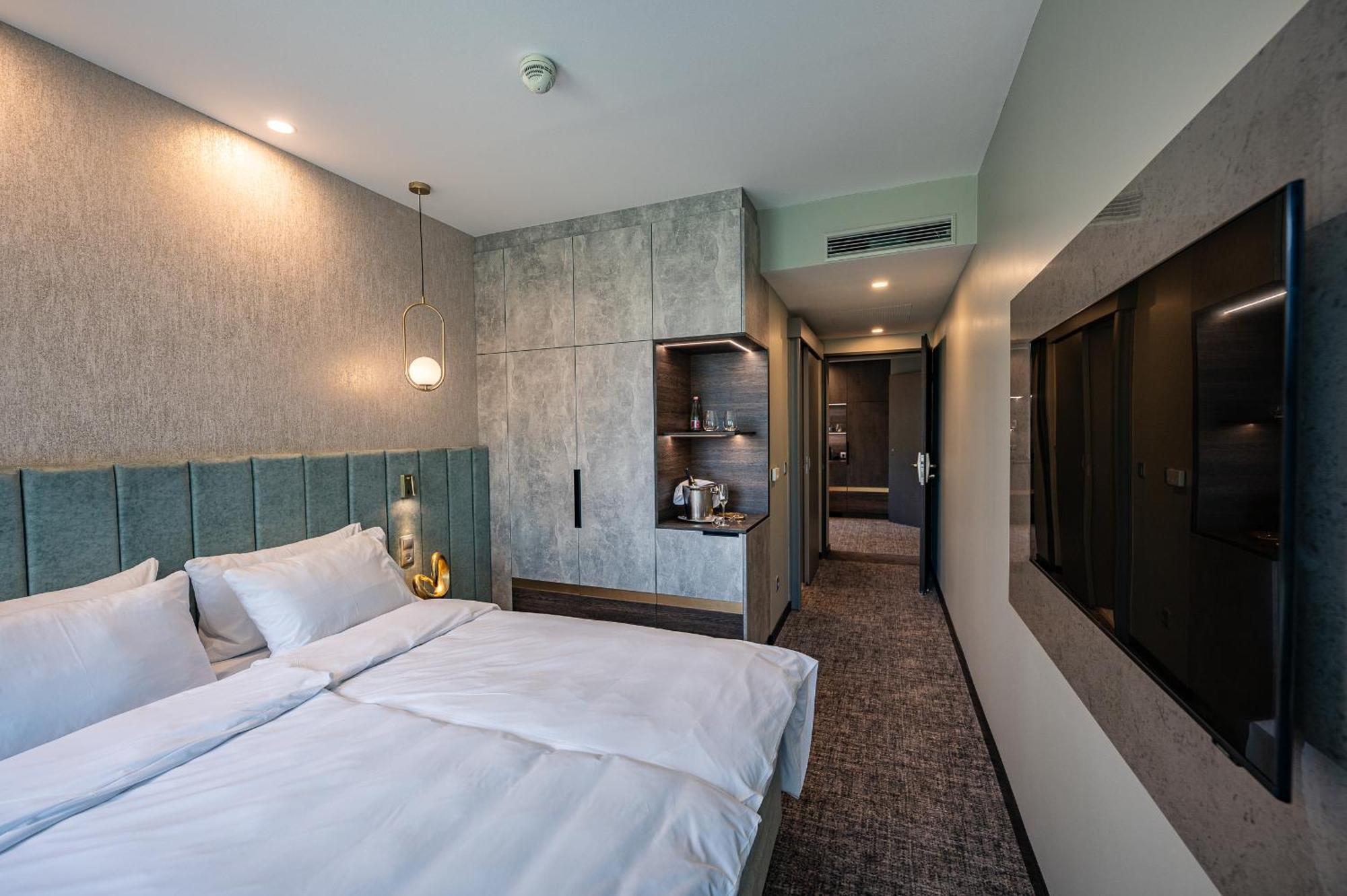 Hotel Azur Premium Siófok Eksteriør billede