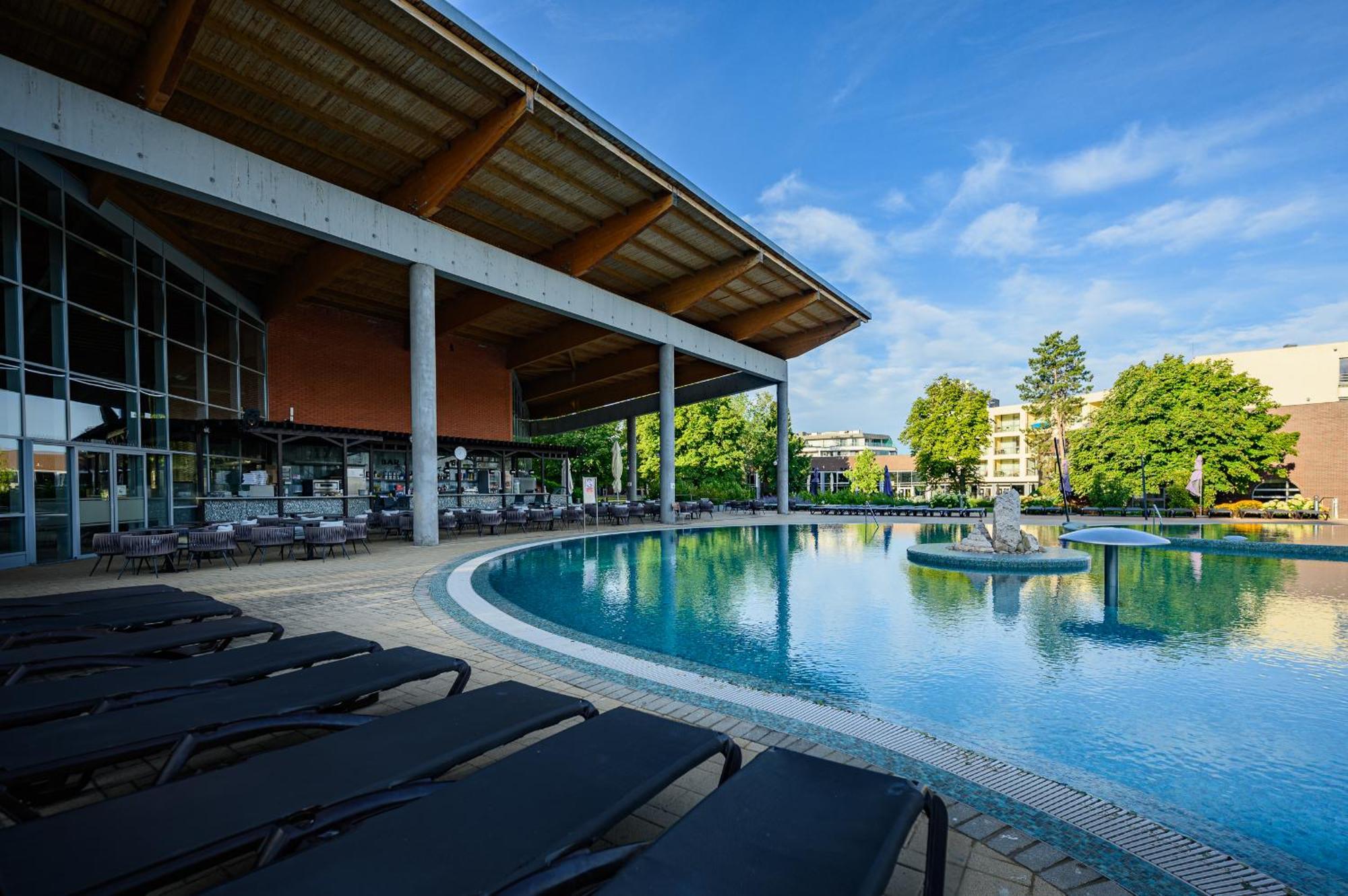 Hotel Azur Premium Siófok Eksteriør billede